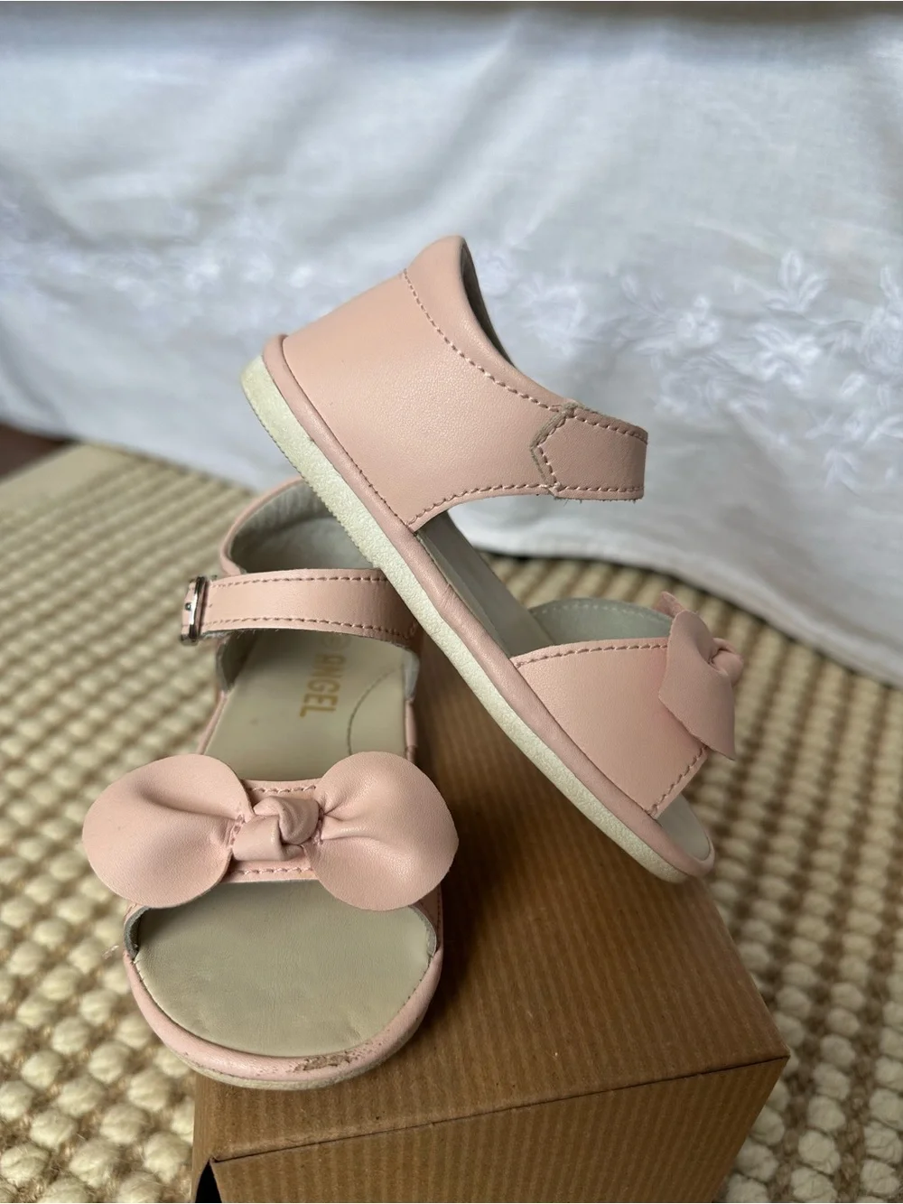 L’amour Jolie Bow Sandal Pink Size 6 (Toddler)